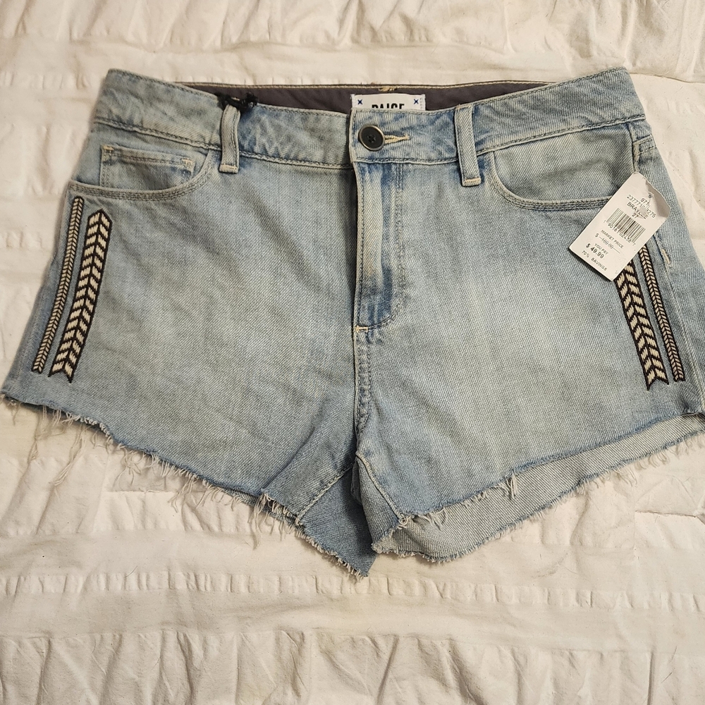 Paige Keira Denim Cutoff Short With Arrowhead Stitching 5 Pocket Button  NWT